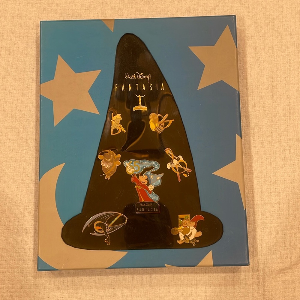 Disney’s catalog Fantasia 65th anniversary 7 pin set